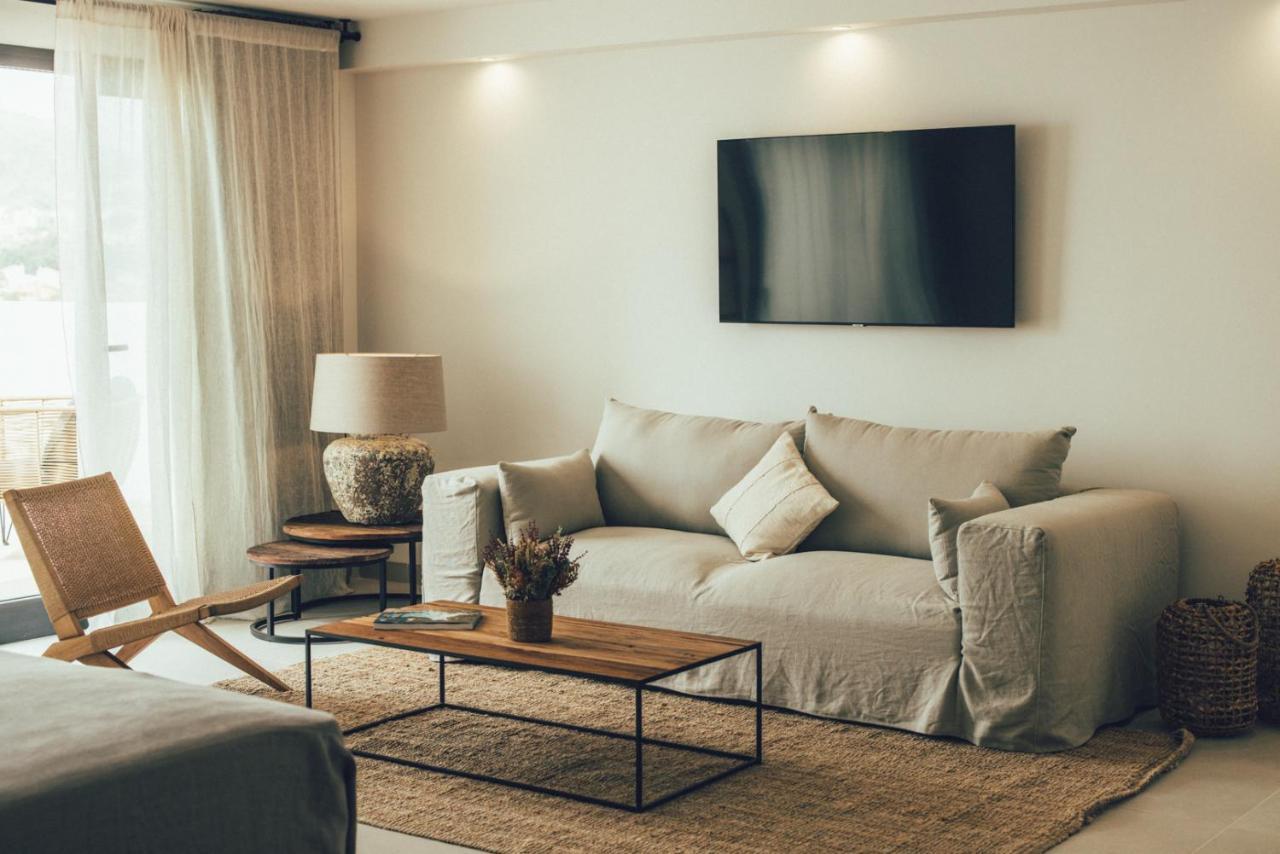 إل كامبيلو Cala Lanuza Suites المظهر الخارجي الصورة